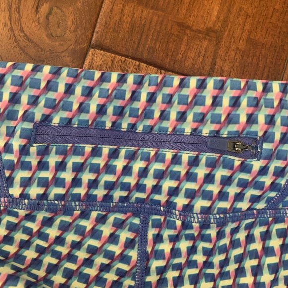 Athleta Vivid Sonar Capri Leggings Cropped Colorful Geometric Womens Size Small - Picture 7 of 9